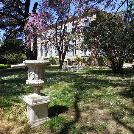 Bed and Breakfast Chateau De Clermont-Saves LʼIsle-Jourdain Exteriér fotografie